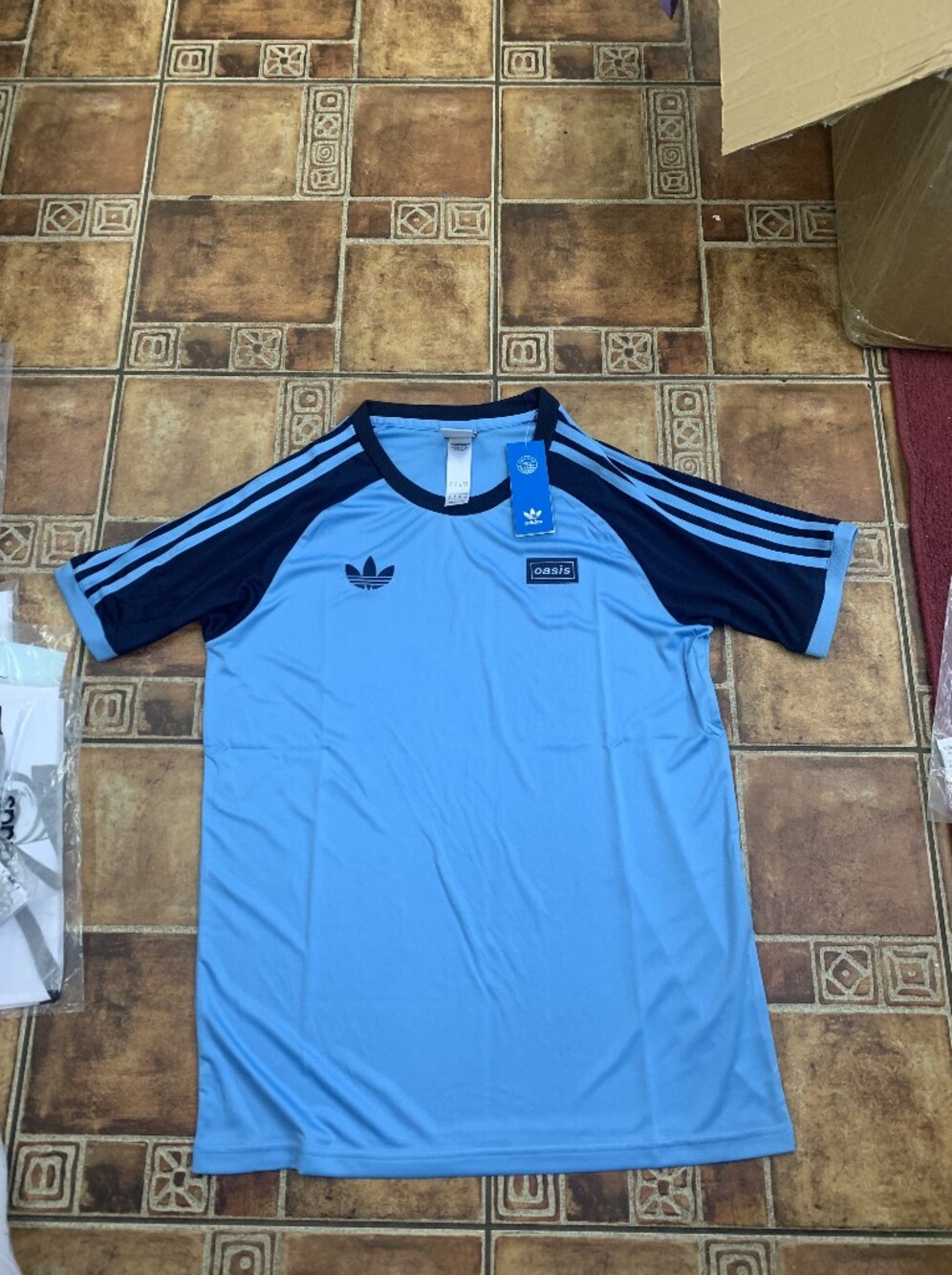 adidas Originals Oasis 2025 World Tour Jersey Size S